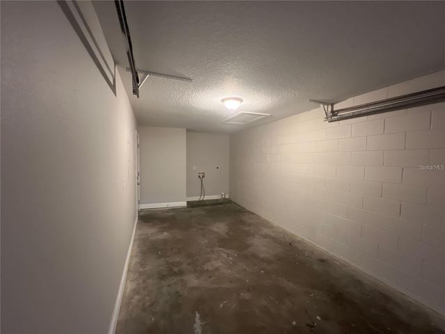 152 JULIE LANE Unit B, Auburndale, FL 33823