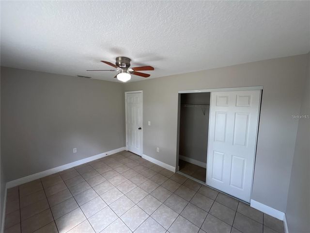 152 JULIE LANE Unit B, Auburndale, FL 33823