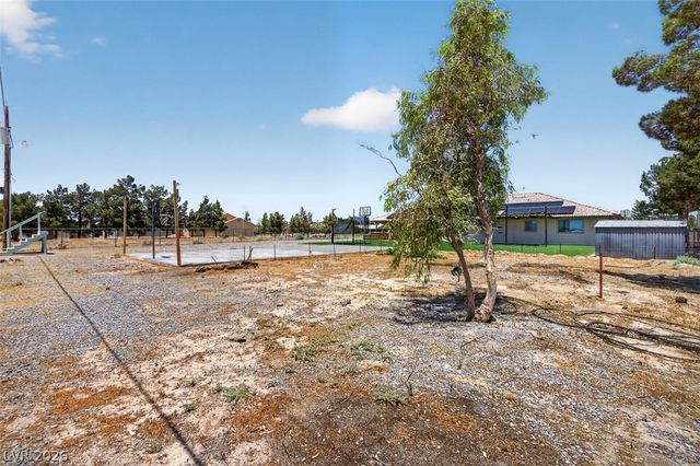 761 East Jaybird Street, Pahrump, NV 89048