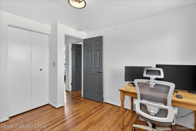 13262 Carol Avenue, Warren, MI 48088