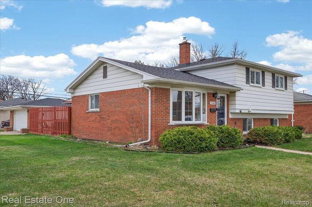 13262 Carol Avenue, Warren, MI 48088