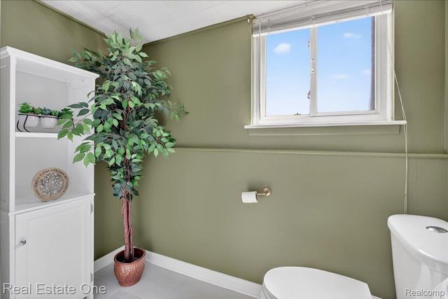 13262 Carol Avenue, Warren, MI 48088