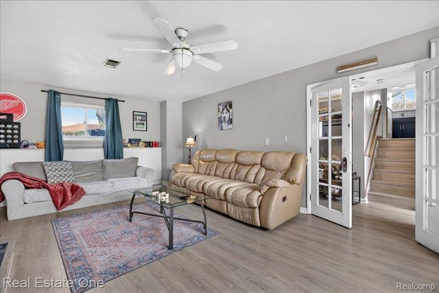 13262 Carol Avenue, Warren, MI 48088