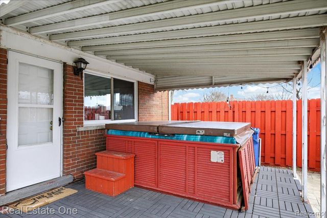 13262 Carol Avenue, Warren, MI 48088