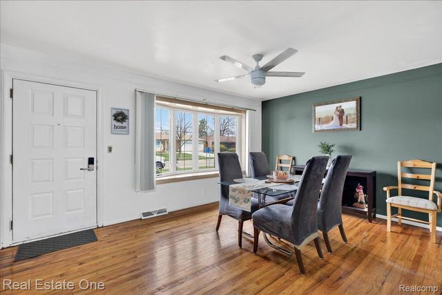 13262 Carol Avenue, Warren, MI 48088