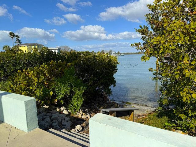 150 164TH AVENUE, Redington Beach, FL 33708