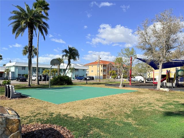 150 164TH AVENUE, Redington Beach, FL 33708