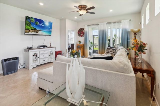 1895 SPRING SHOWER CIRCLE, Kissimmee, FL 34744