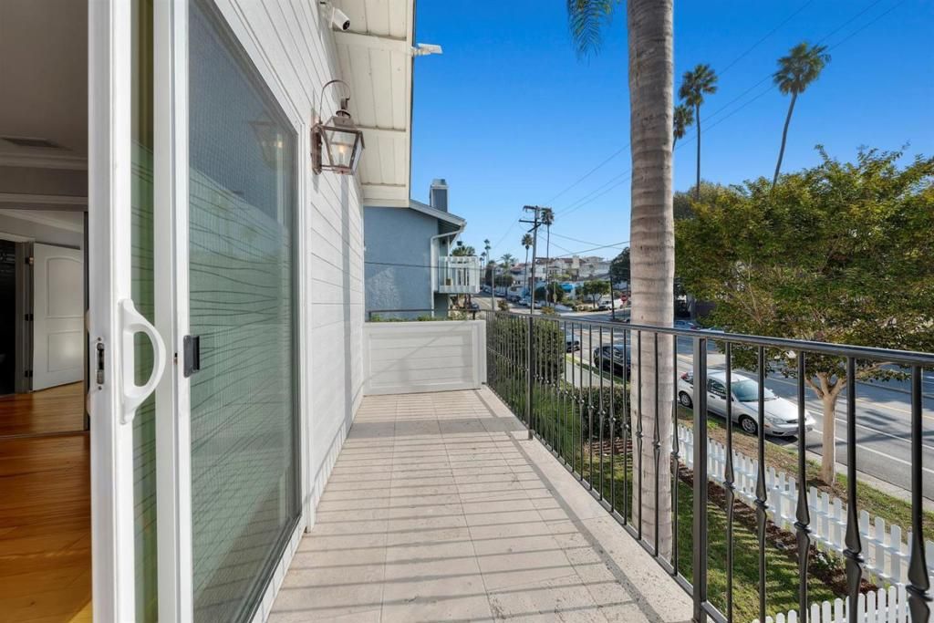 Image 54 of property listing at 619 Beryl Street, Redondo Beach, CA 90277