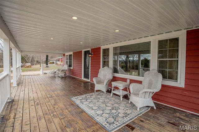 9081 W Red Oak Road, Rosebud, MO 63091