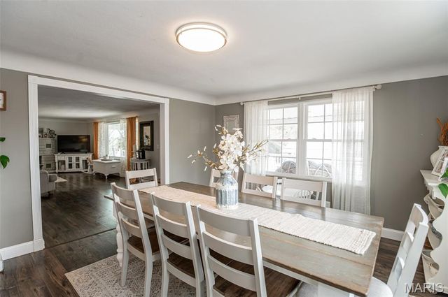 9081 W Red Oak Road, Rosebud, MO 63091