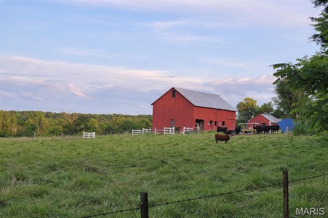 9081 W Red Oak Road, Rosebud, MO 63091