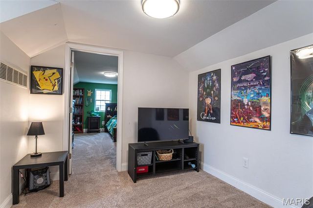 9081 W Red Oak Road, Rosebud, MO 63091