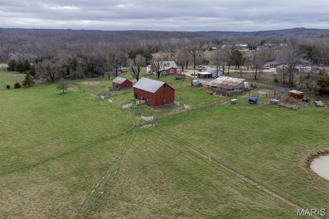 9081 W Red Oak Road, Rosebud, MO 63091