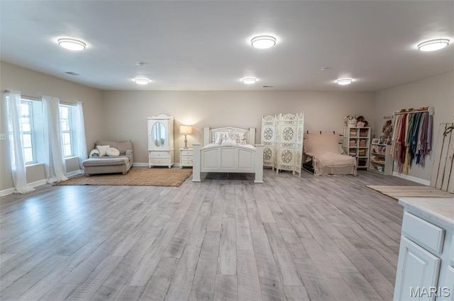 9081 W Red Oak Road, Rosebud, MO 63091