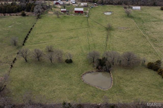 9081 W Red Oak Road, Rosebud, MO 63091