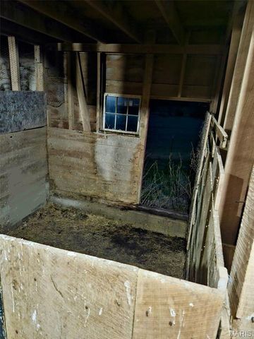 9081 W Red Oak Road, Rosebud, MO 63091