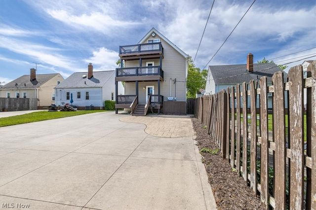 3806 Liggett Drive, Parma, OH 44134