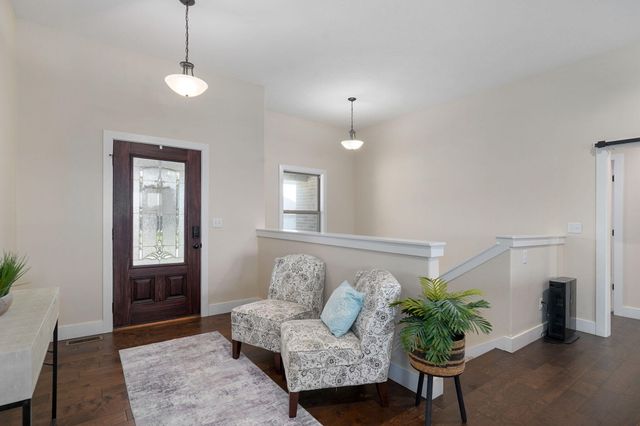 2741 W Fishhook Avenue, Ozark, MO 65721