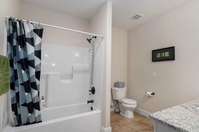 2741 W Fishhook Avenue, Ozark, MO 65721