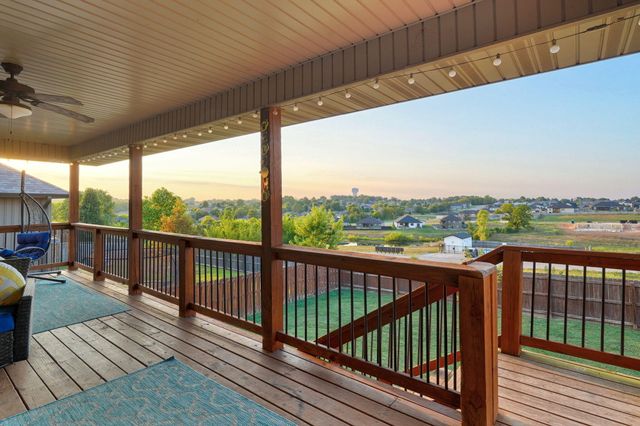 2741 W Fishhook Avenue, Ozark, MO 65721