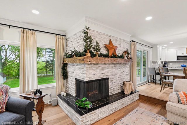 6905 W Church Street, Independence Charter Township, MI 48346