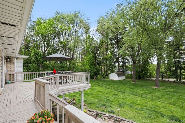 6905 W Church Street, Independence Charter Township, MI 48346