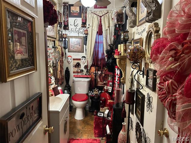 7813 W Main Street, Belleville, IL 62223