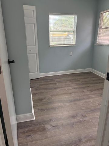 527 S L Street 1, Lake Worth Beach, FL 33460