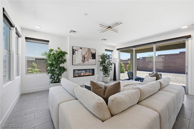 11955 Rockview Point Street, Las Vegas, NV 89138