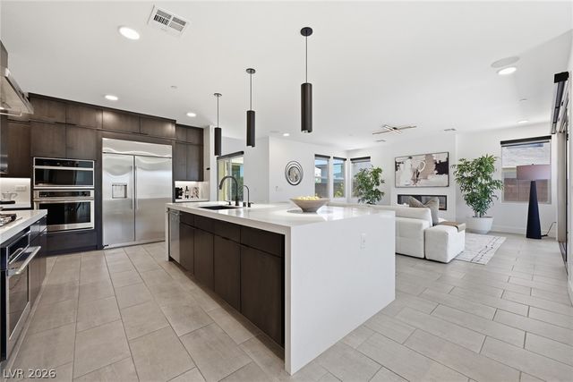 11955 Rockview Point Street, Las Vegas, NV 89138