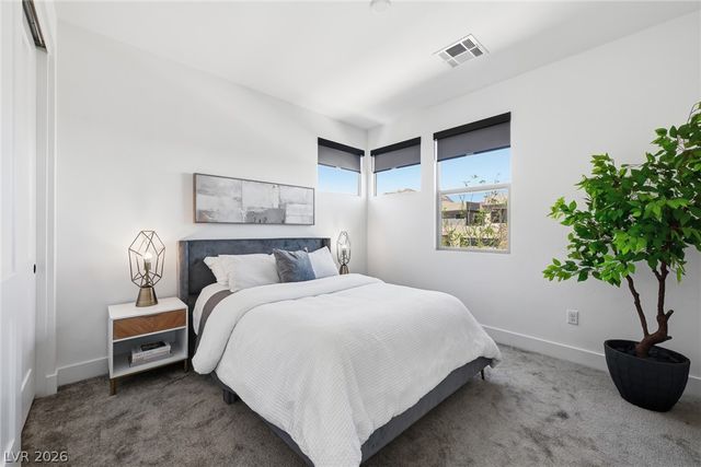 11955 Rockview Point Street, Las Vegas, NV 89138