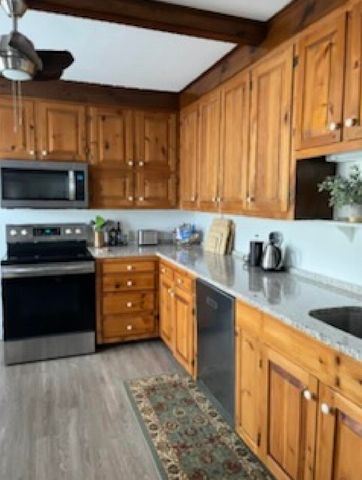 68 Main Street, Exeter, NH 03833