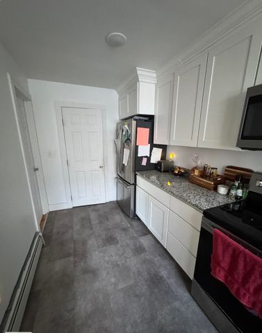 68 Main Street, Exeter, NH 03833