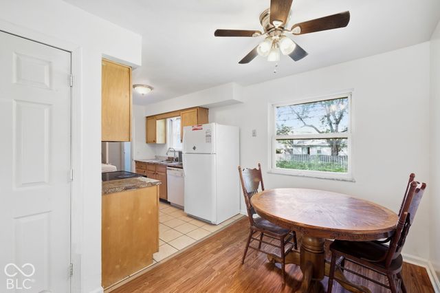 7 Crestview, Greenwood, IN 46143