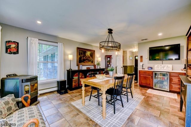 113 Autumn Dr, Montague Twp., NJ 07827