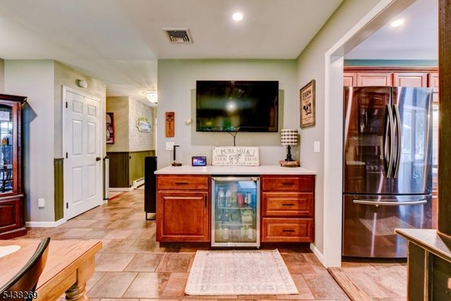 113 Autumn Dr, Montague Twp., NJ 07827