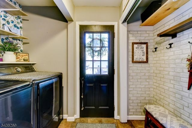 113 Autumn Dr, Montague Twp., NJ 07827