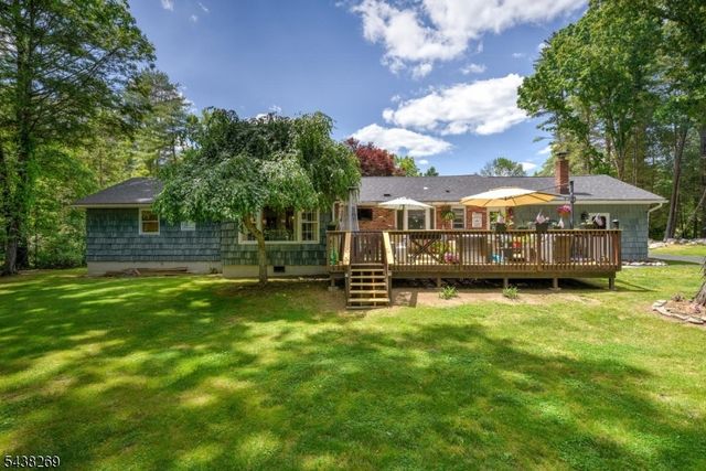 113 Autumn Dr, Montague Twp., NJ 07827