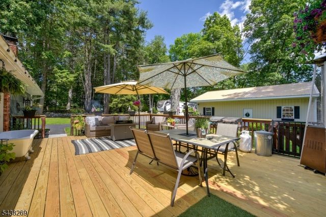 113 Autumn Dr, Montague Twp., NJ 07827