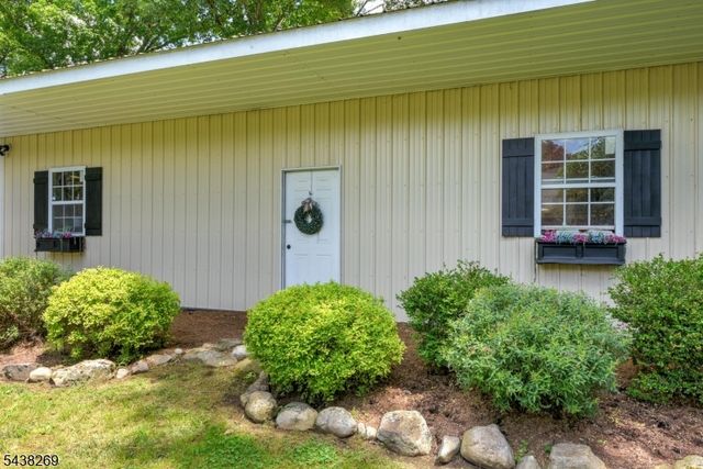 113 Autumn Dr, Montague Twp., NJ 07827