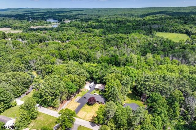 113 Autumn Dr, Montague Twp., NJ 07827