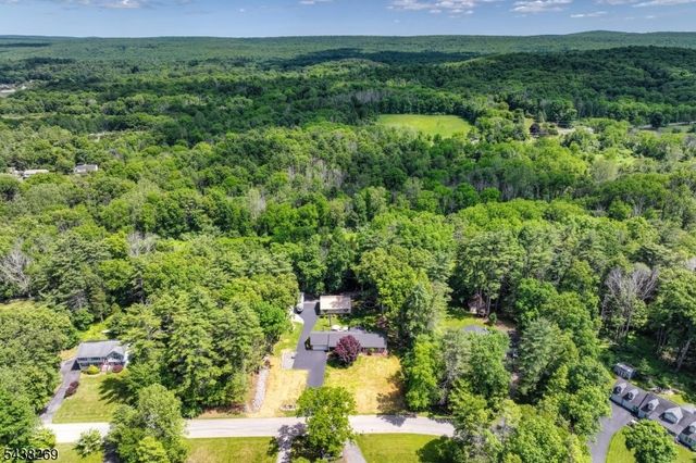 113 Autumn Dr, Montague Twp., NJ 07827