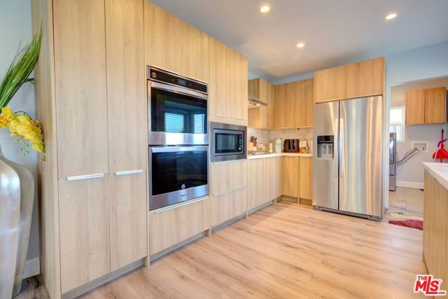 9001 S 5TH Avenue, Inglewood, CA 90305