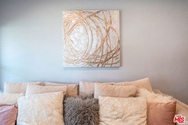 9001 S 5TH Avenue, Inglewood, CA 90305