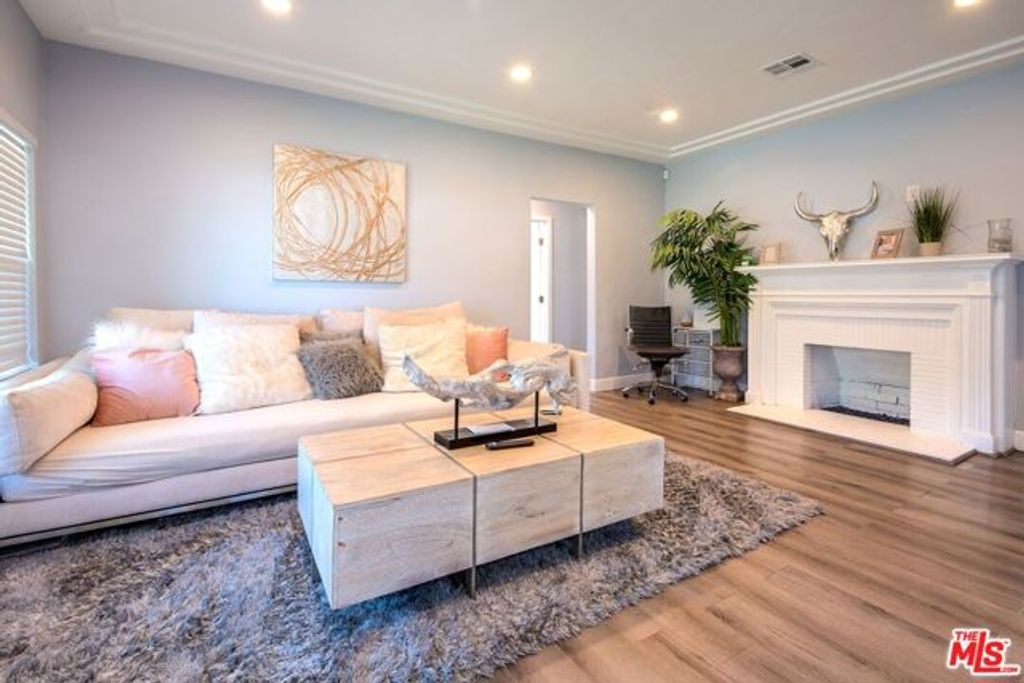 9001 S 5TH Avenue, Inglewood, CA 90305