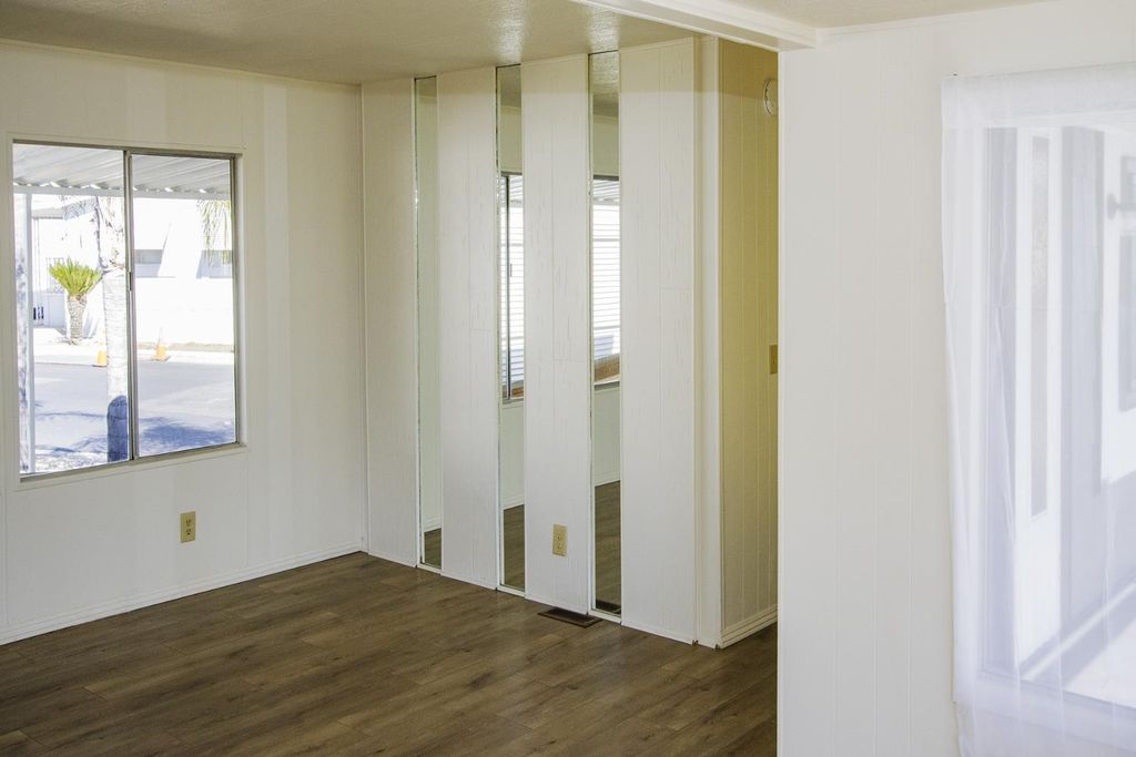 Image 4 of property listing at 371 Bethel Avenue # 129, Sanger, CA 93657