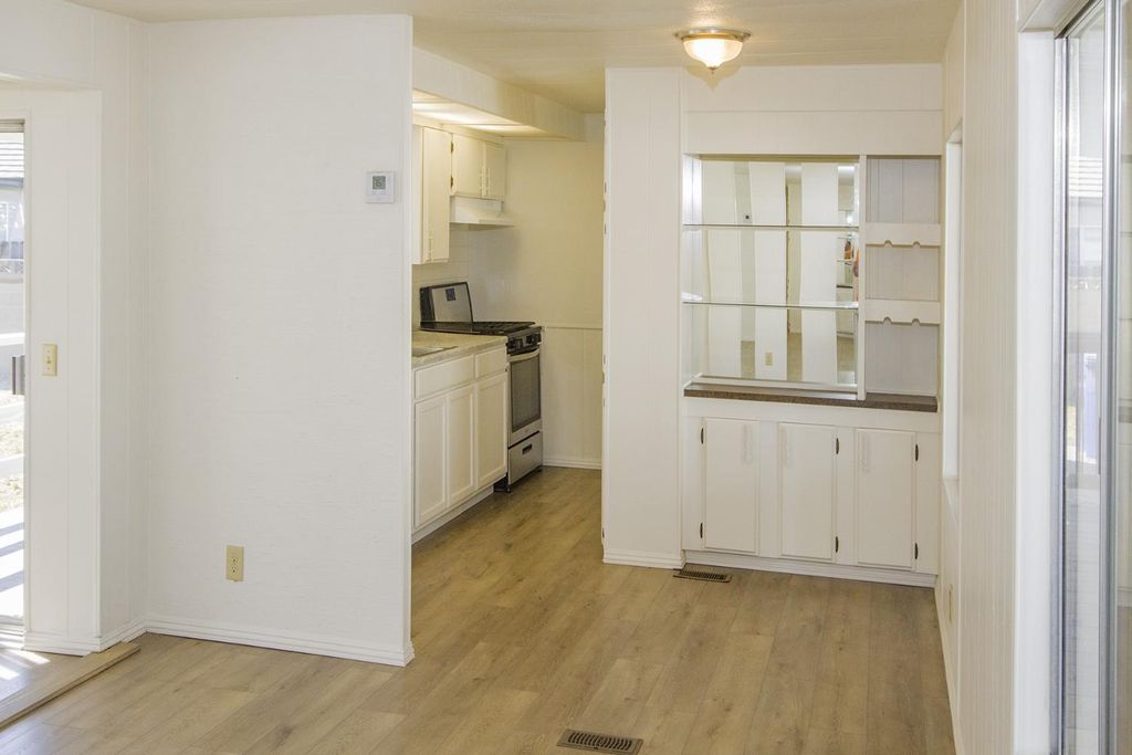 Image 5 of property listing at 371 Bethel Avenue # 129, Sanger, CA 93657