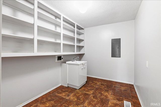 5415 W CR 350 N, Muncie, IN 47304