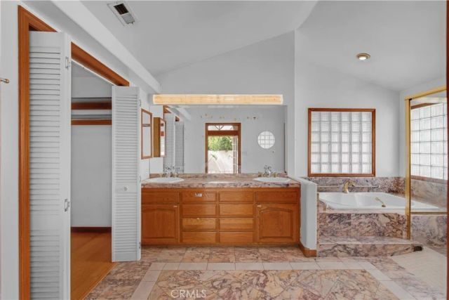 4321 N Country Club, Long Beach, CA 90807